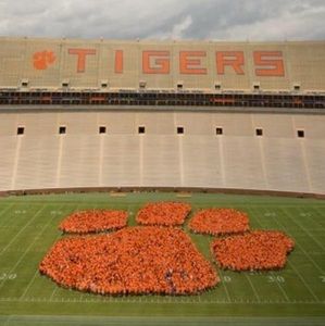 Meet your Posher, Clay